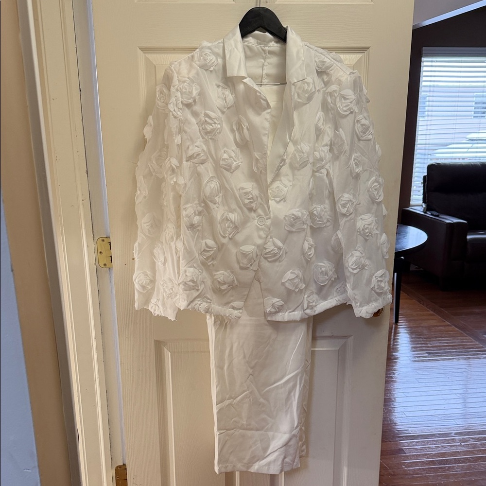 Elegant White Floral Jacket and Skirt Set